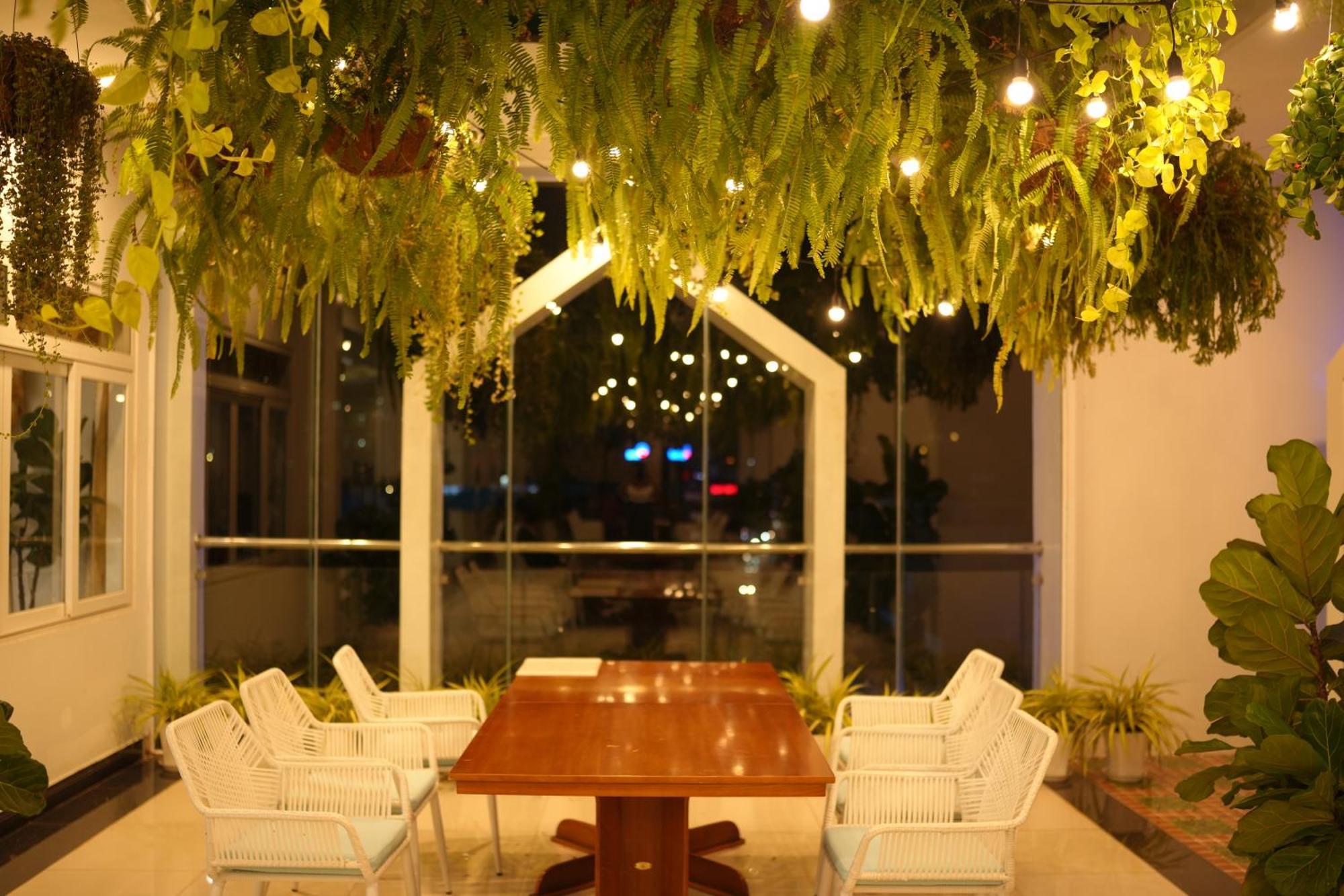 Pleiku & Em Hotel By Gia Lai Tourist Exterior photo