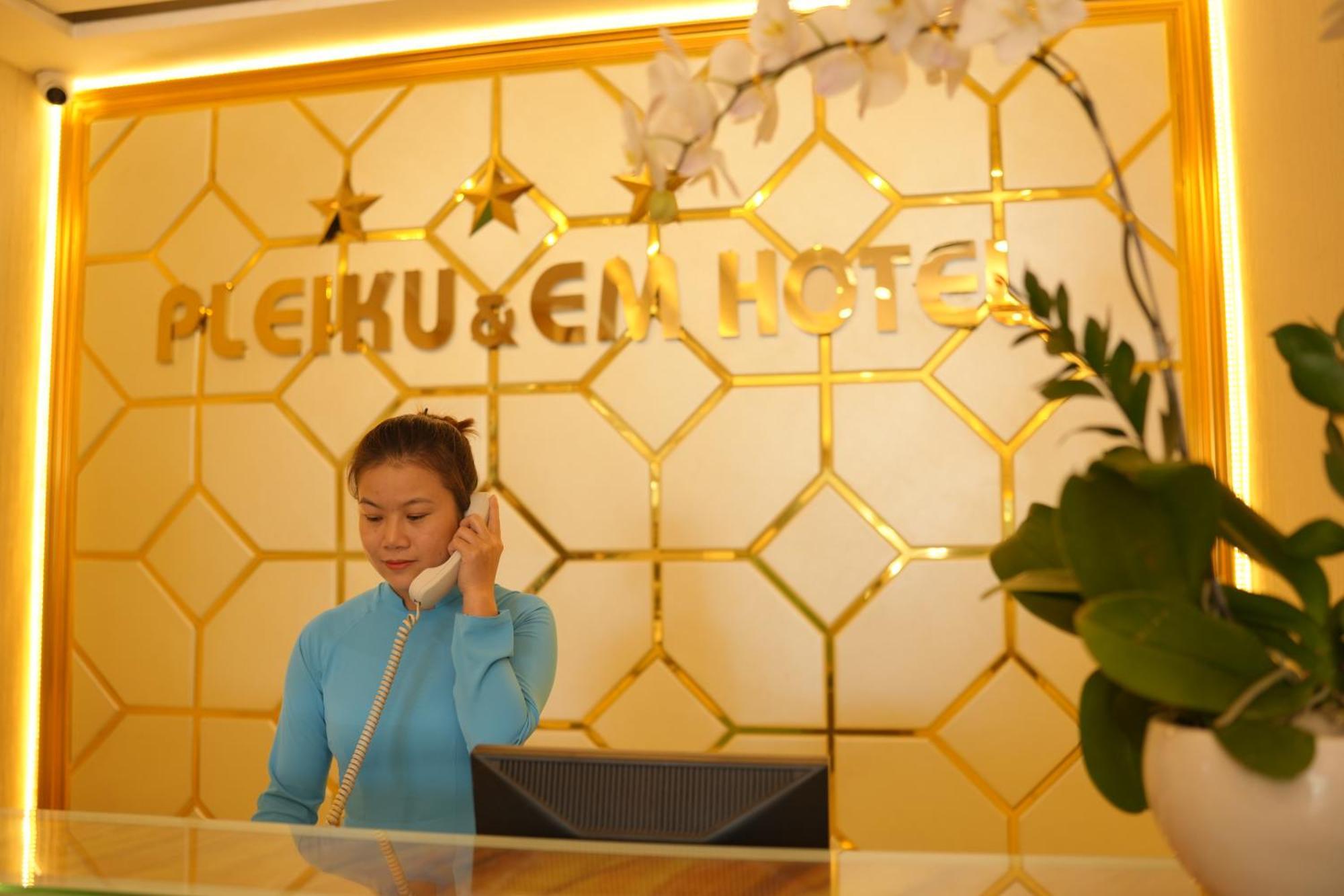 Pleiku & Em Hotel By Gia Lai Tourist Exterior photo