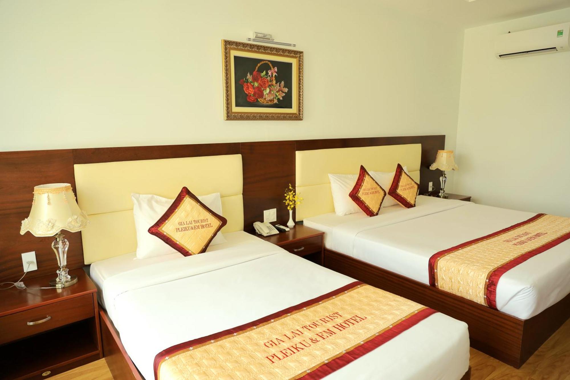 Pleiku & Em Hotel By Gia Lai Tourist Exterior photo