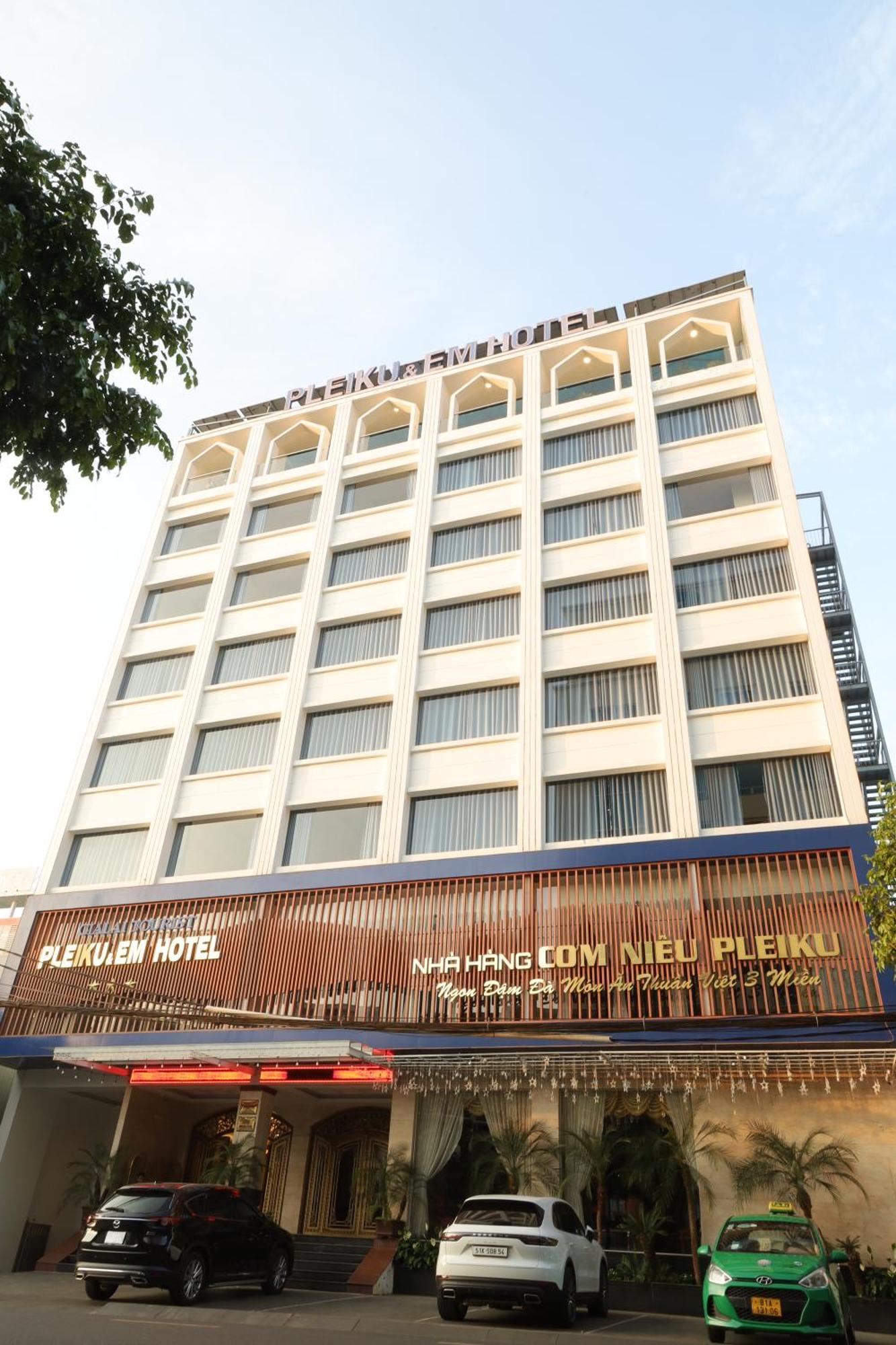 Pleiku & Em Hotel By Gia Lai Tourist Exterior photo