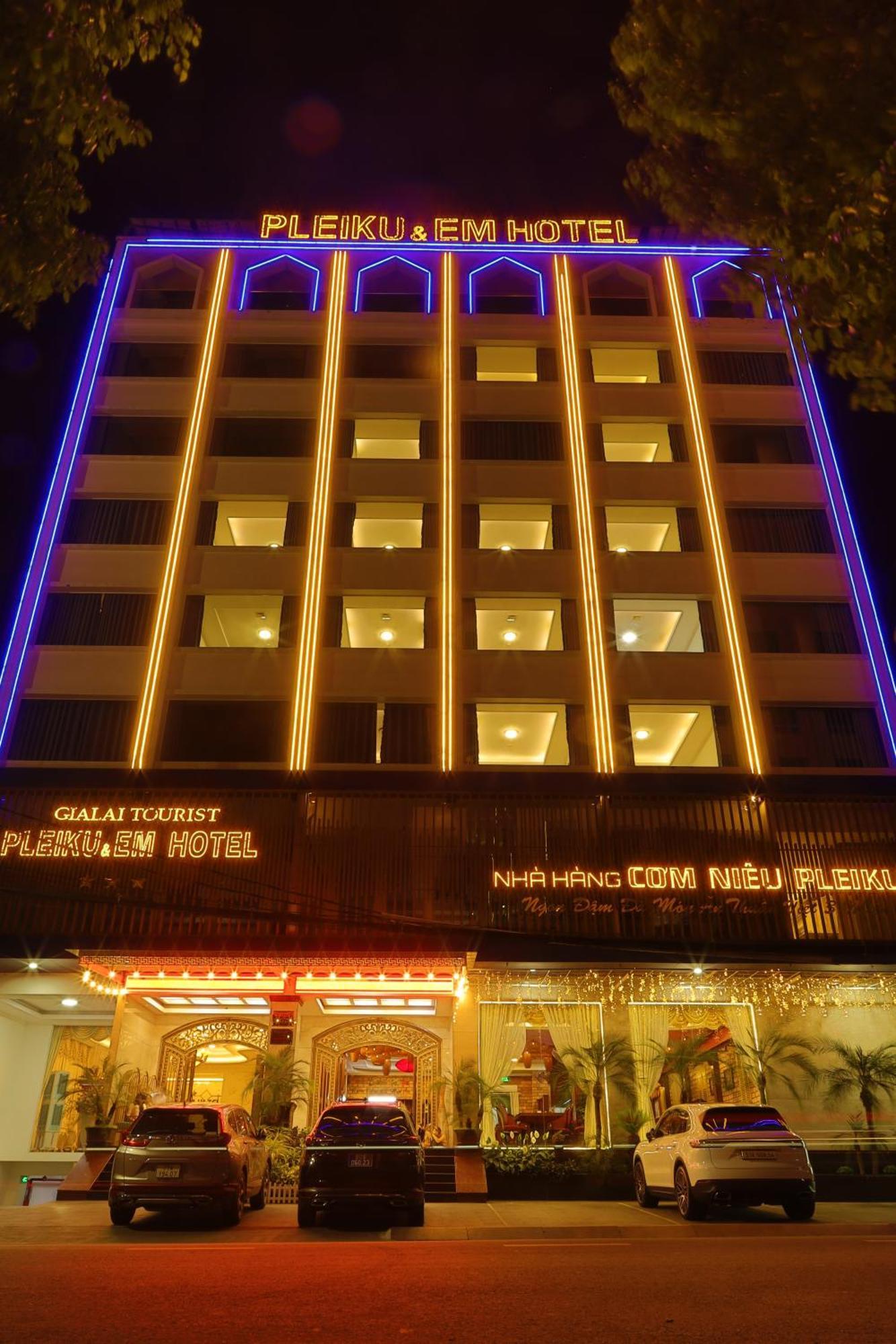 Pleiku & Em Hotel By Gia Lai Tourist Exterior photo