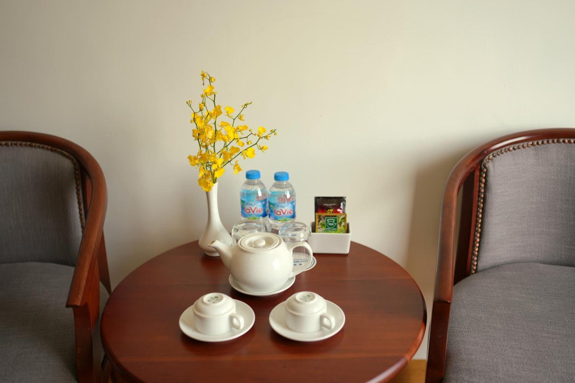 Pleiku & Em Hotel By Gia Lai Tourist Exterior photo