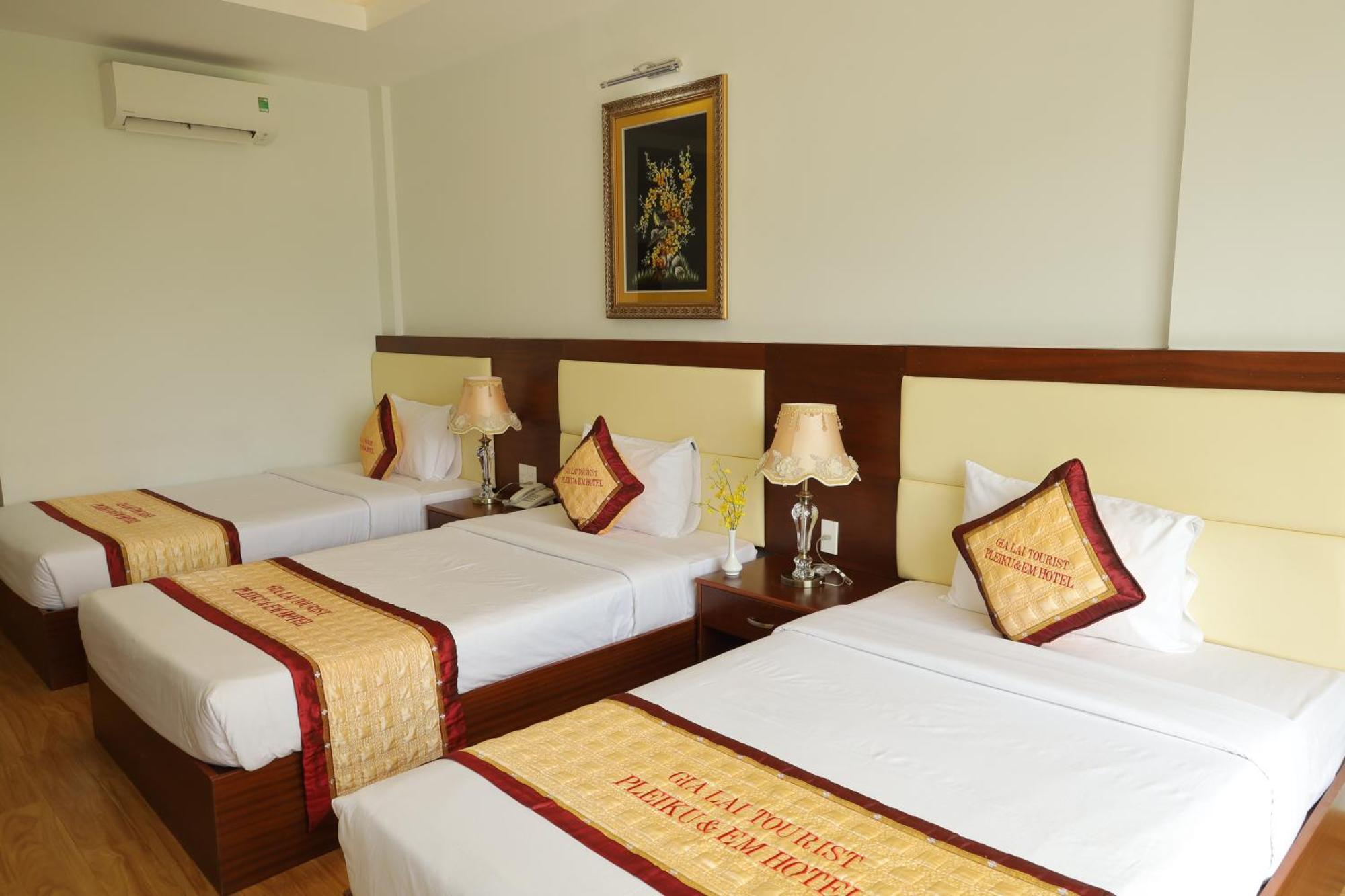 Pleiku & Em Hotel By Gia Lai Tourist Exterior photo