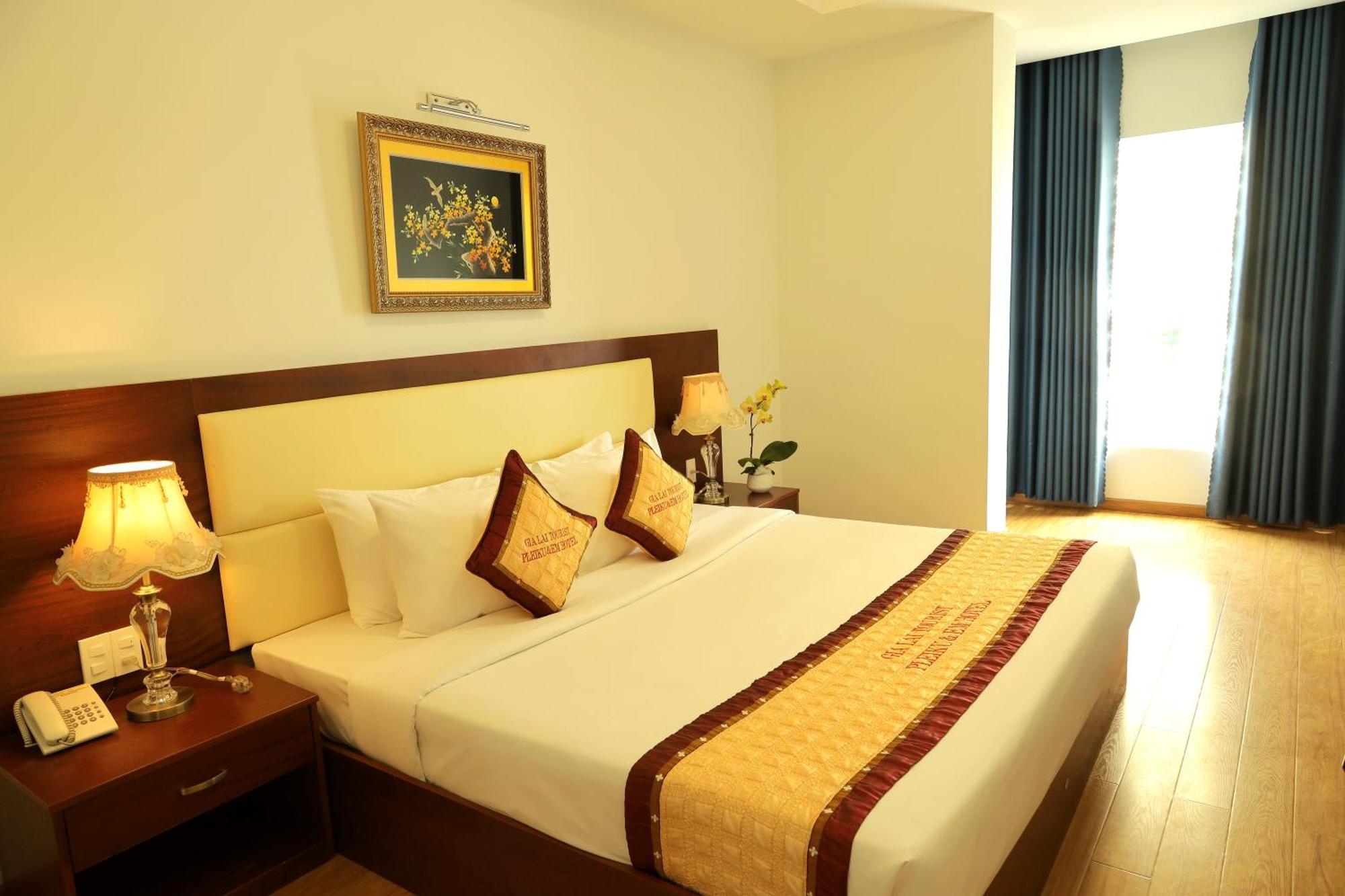 Pleiku & Em Hotel By Gia Lai Tourist Exterior photo